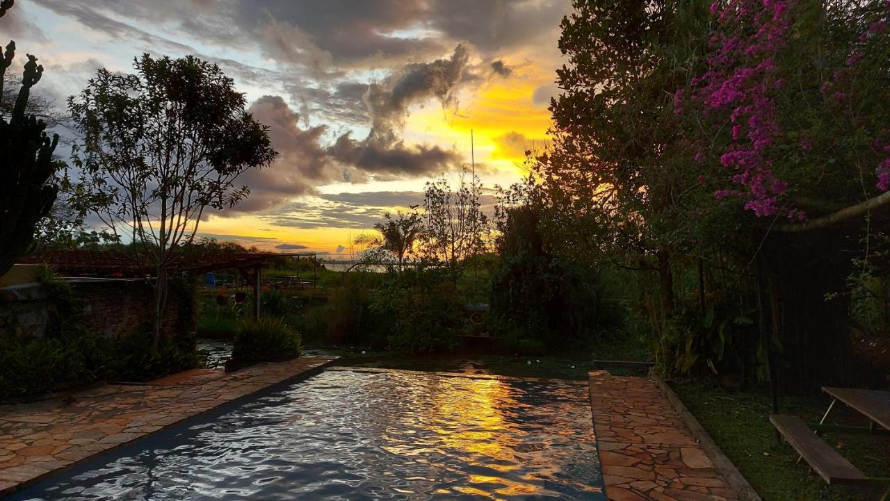 Yellow Haven Lodge Kampala Extérieur photo
