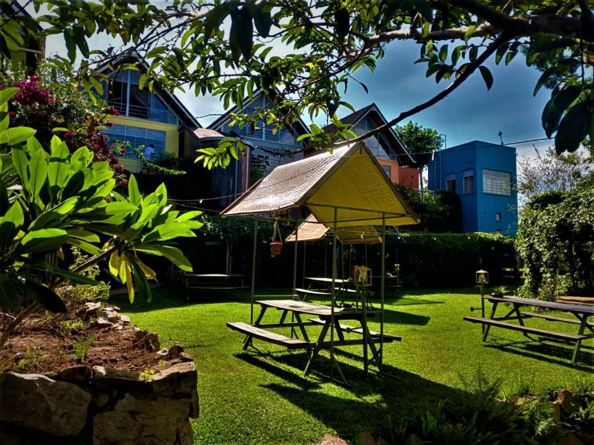 Yellow Haven Lodge Kampala Extérieur photo