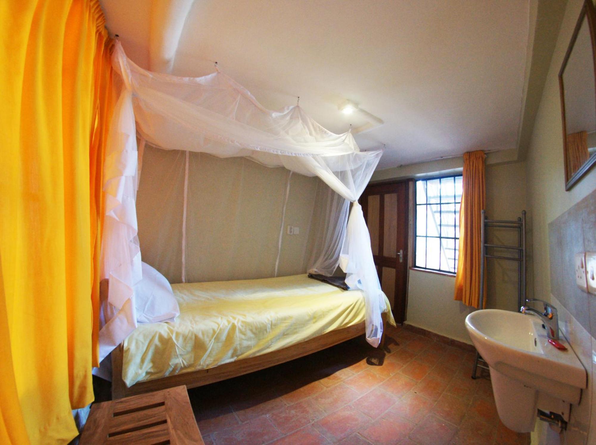 Yellow Haven Lodge Kampala Chambre photo